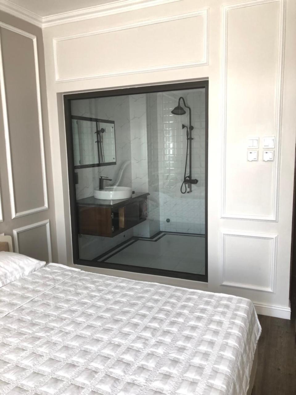Hotel Ngoc Lan Ha Long Esterno foto